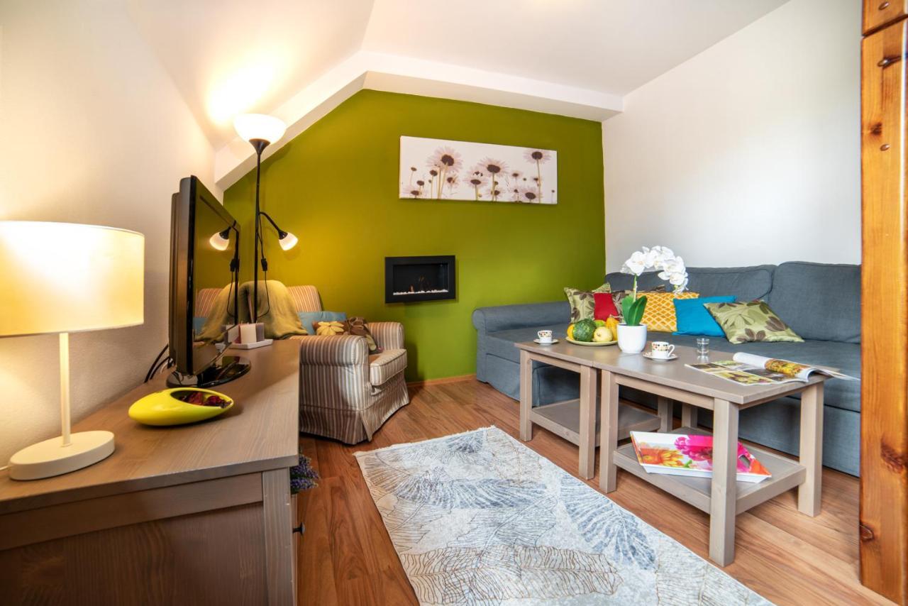 Apartman Tulanie 62 Kamzik Donovaly 2 Izbovy Mezonet Deluxe Parkovanie V Podzemnej Garazi Zdarma المظهر الخارجي الصورة